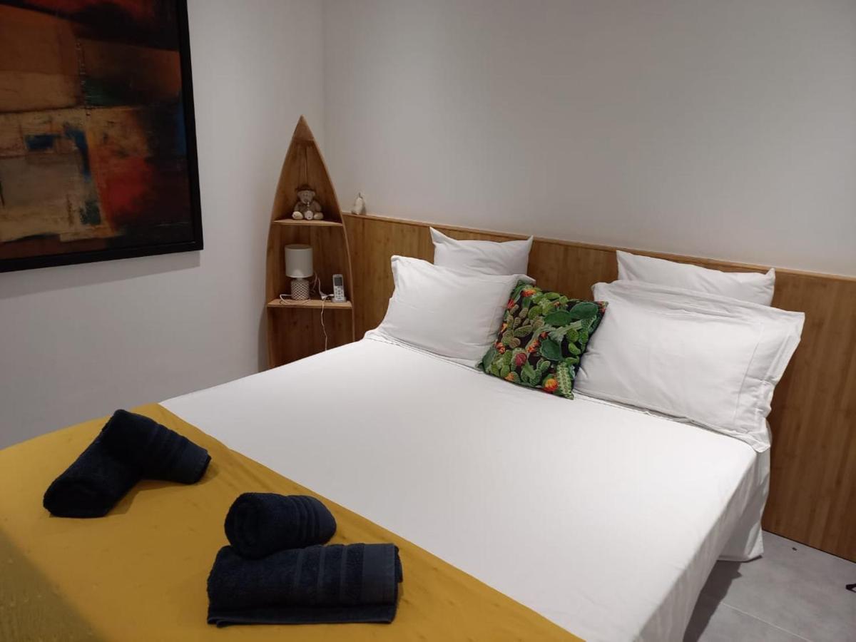 Le Tropical Appartement 1 Ou 2 Chambres เลส์ อองซ์-ดิอาร์เลส ภายนอก รูปภาพ